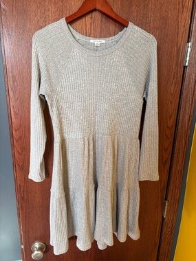 American Eagle Outfitters Ribbed Long-Sleeve Tiered Dress - Light Gray